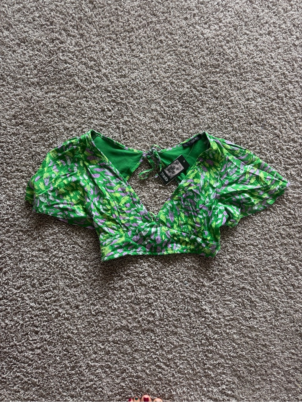 Green Floral V-Neck Crop Top with Tie Back